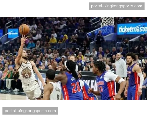 活塞比克斯塔夫打造攻防体系 坎宁安杜伦挡拆驱动空间与冲击并存