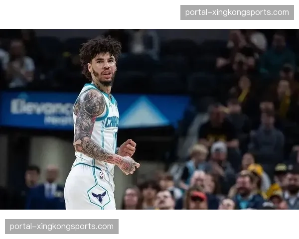 黄蜂136-106大胜热火,三球鲍尔30分13助攻主导进攻 黄蜂136-106大胜热火,三球鲍尔30分13助攻主导进攻